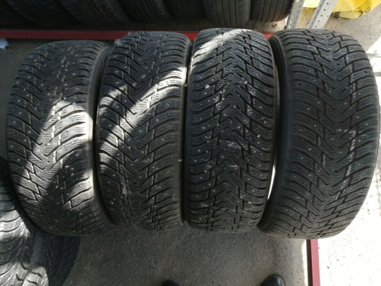 Шины Nokian  Зимние шипованные 215/55/17
