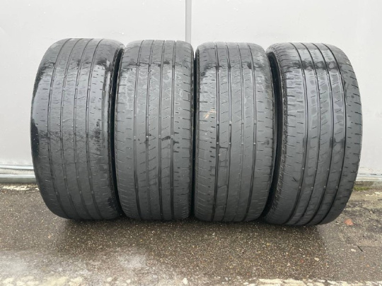 Шины Bridgestone  Летние 235/45/18
