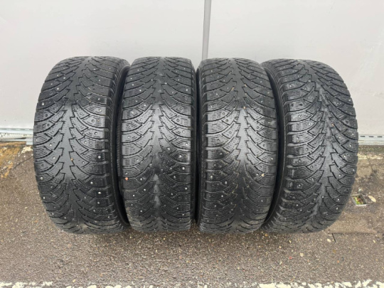 Шины Nokian  Зимние шипованные 235/60/16
