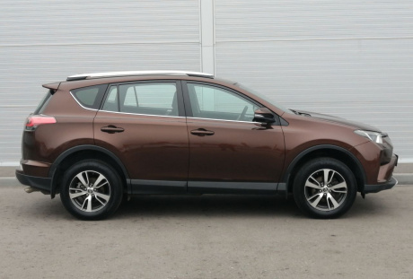 Toyota RAV 4 2017 года с пробегом 293 993 км, фото 8