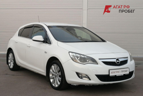 Opel Astra 2011 года с пробегом 204 853 км