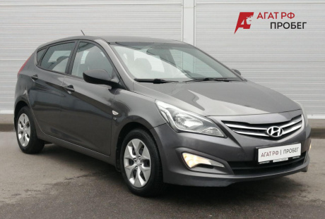 Hyundai Solaris хэтчбек 2015 года с пробегом 112 000 км