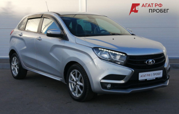 LADA XRAY 2017 года с пробегом 140 001 км, фото 1