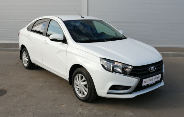 LADA Vesta 2016 года с пробегом 155 000 км, фото 1