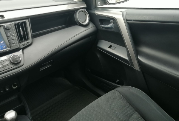 Toyota RAV 4 2017 года с пробегом 293 993 км, фото 17
