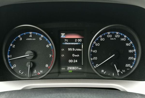 Toyota RAV 4 2017 года с пробегом 293 993 км, фото 13