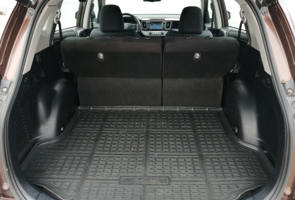 Toyota RAV 4 2017 года с пробегом 293 993 км, фото 22
